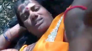 Indian wild sex update with randi and her lover