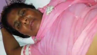 Aunty from Indian village gets down and dirty with young lover