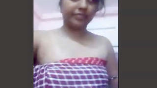 Indian girl gets naked in steamy video collection