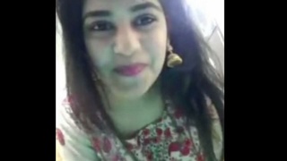 Cute Desi bhabi flaunts her big boobs in a sexy video