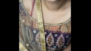 Cute desi girl with a sexy fgr gets naughty in a solo video