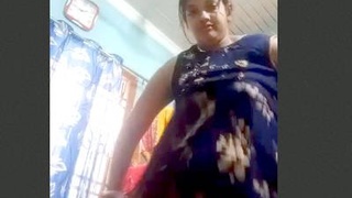 Indian wife gets fucked by her lover in a steamy video