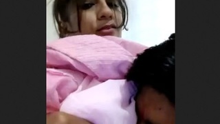 Desi couple enjoys oral sex and tit play in village