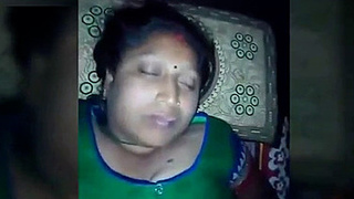 Indian wife caught sleeping by husband for sex