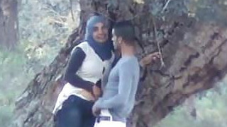 Indian couple has sex in public park
